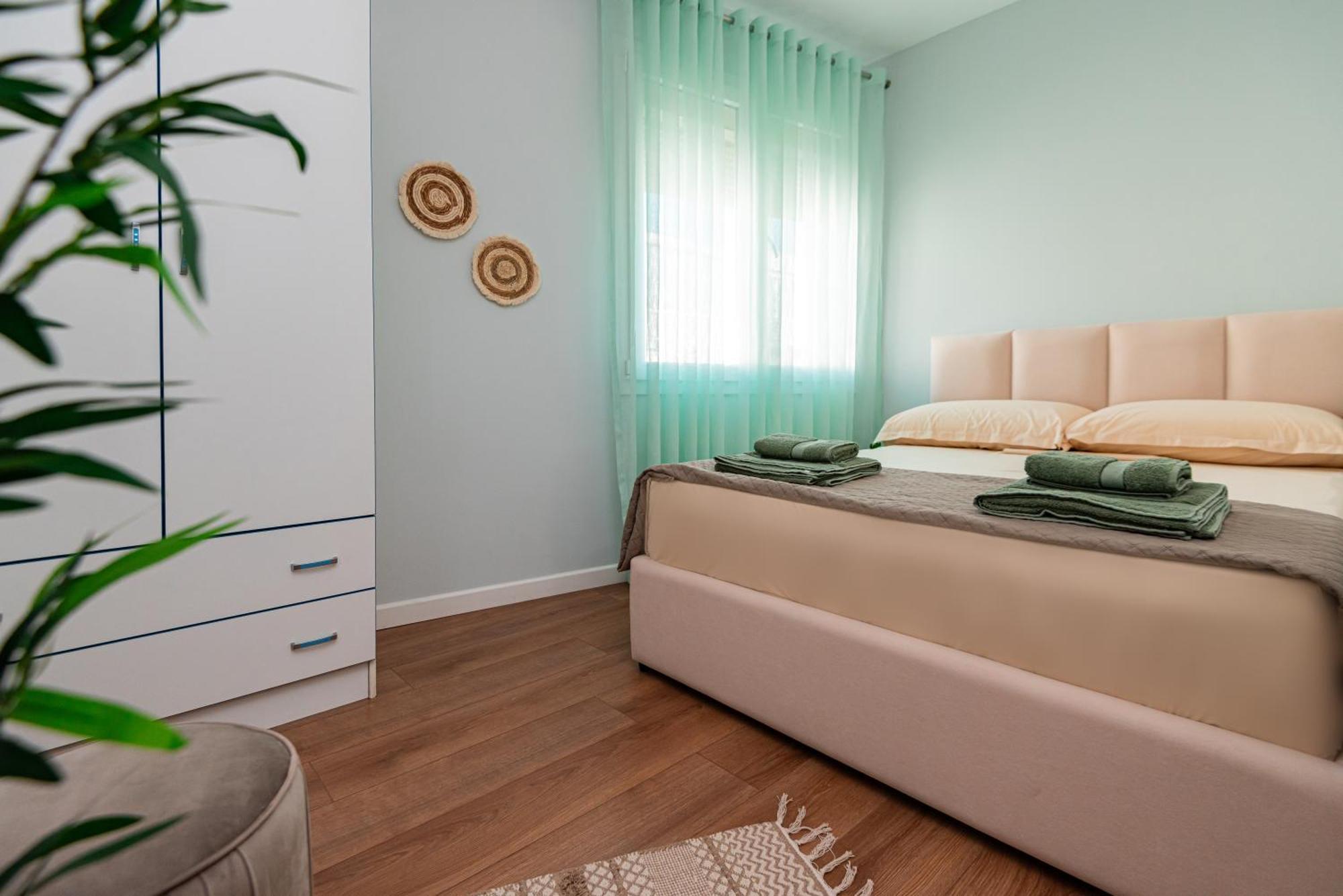 Vivi'S Seaside Apartment Durrës Exterior foto