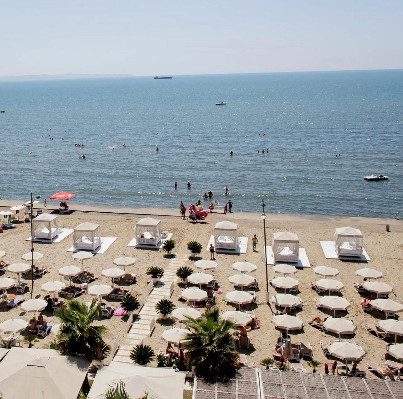 Vivi'S Seaside Apartment Durrës Exterior foto